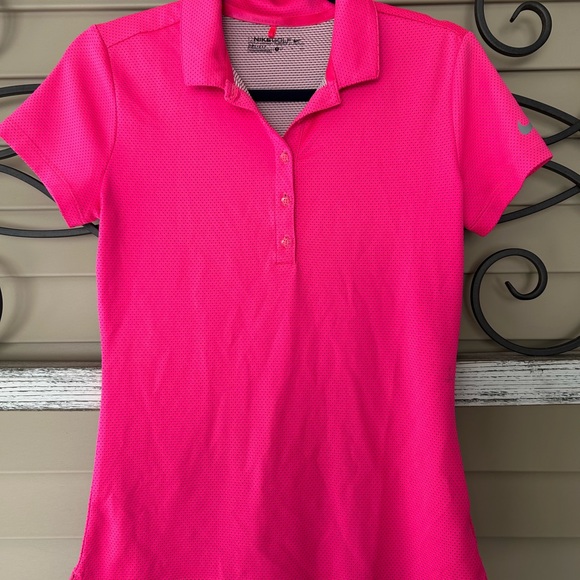 NWOT WOMENS NIKE GOLF DRYFIT SHORT SLEEVE POLO SMALL - Picture 1 of 7